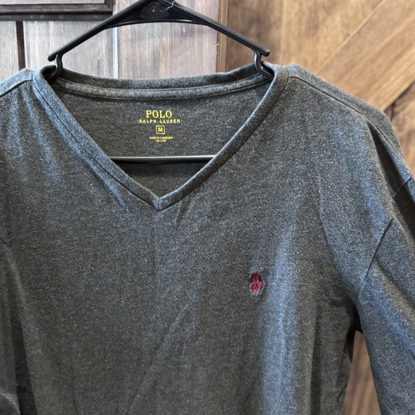 Polo Ralph Lauren Men’s V-Neck Long Sleeve Shirt Gray Size M Casual Classic