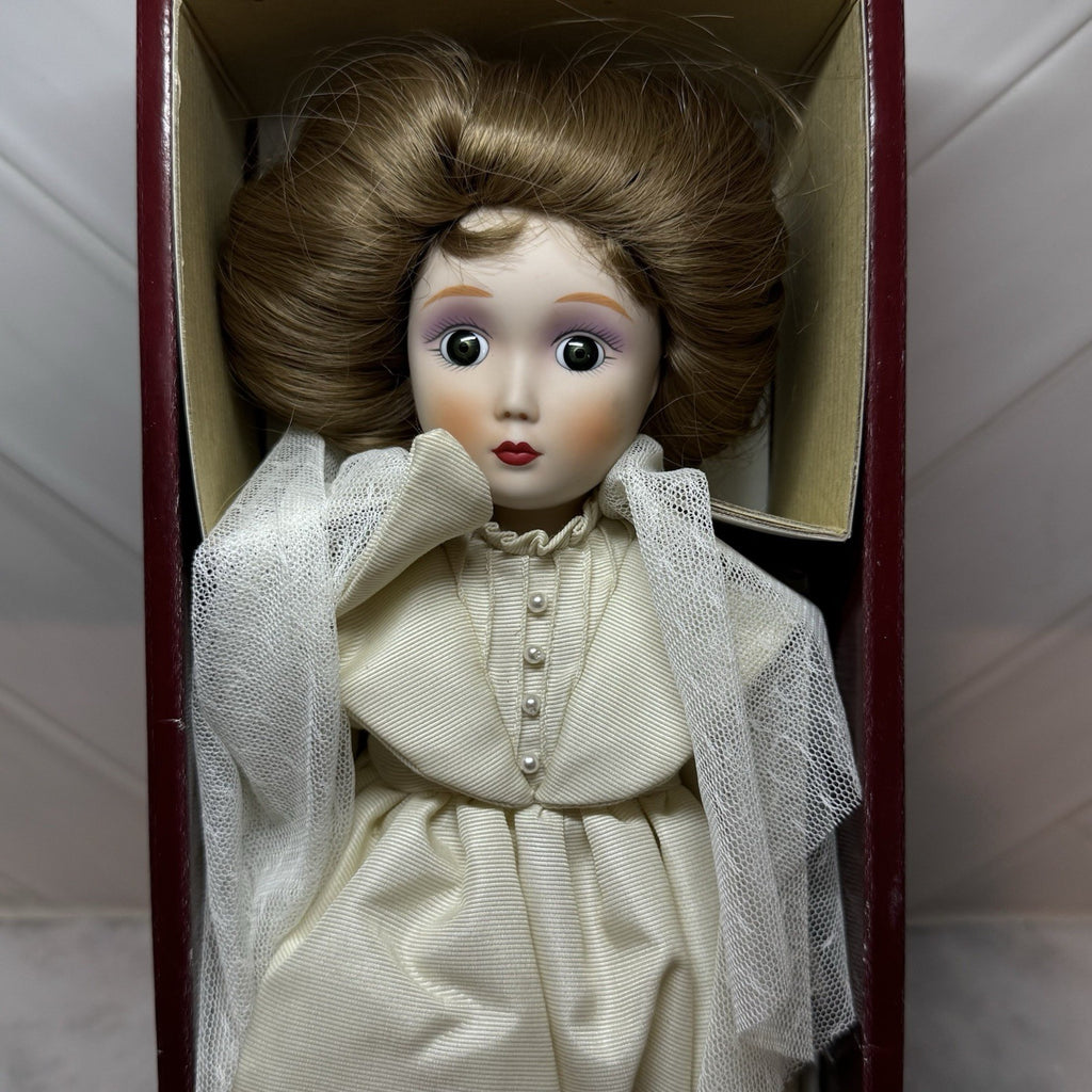 Danbury Mint Brides of America Doll in Box: A Gibson Girl Bride. Vintage Rare