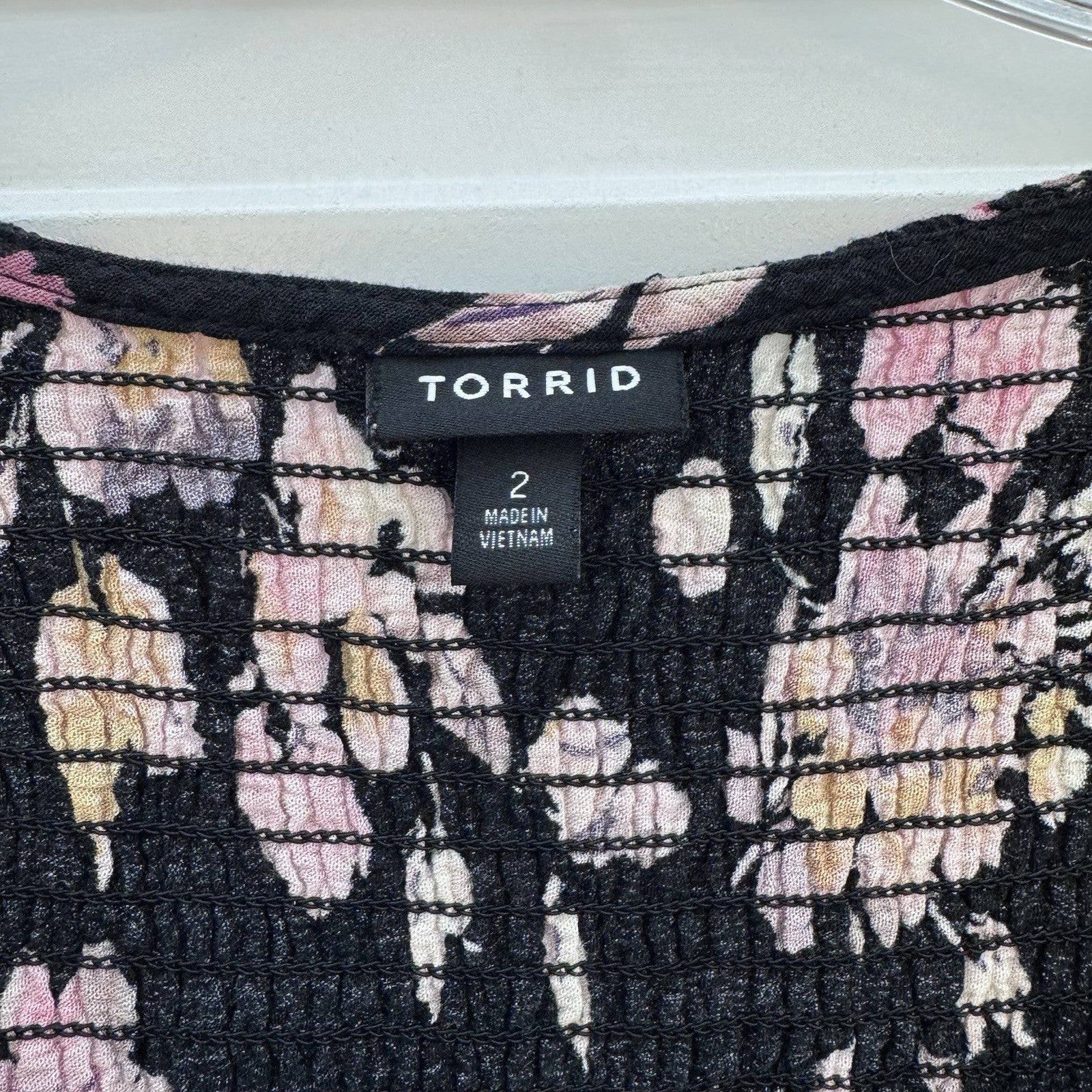 Torrid Women’s Floral Smocked Blouse Top Black Pink Long Sleeve Size 2