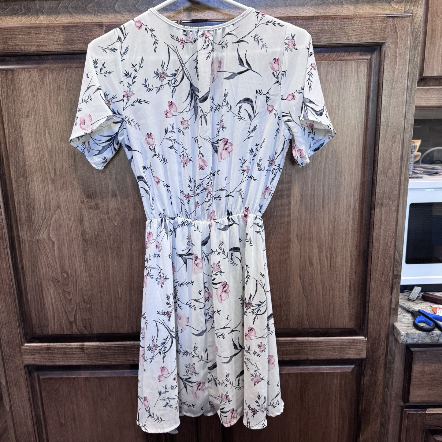 Sienna Sky Floral Wrap Dress White Pink Short Sleeve XS