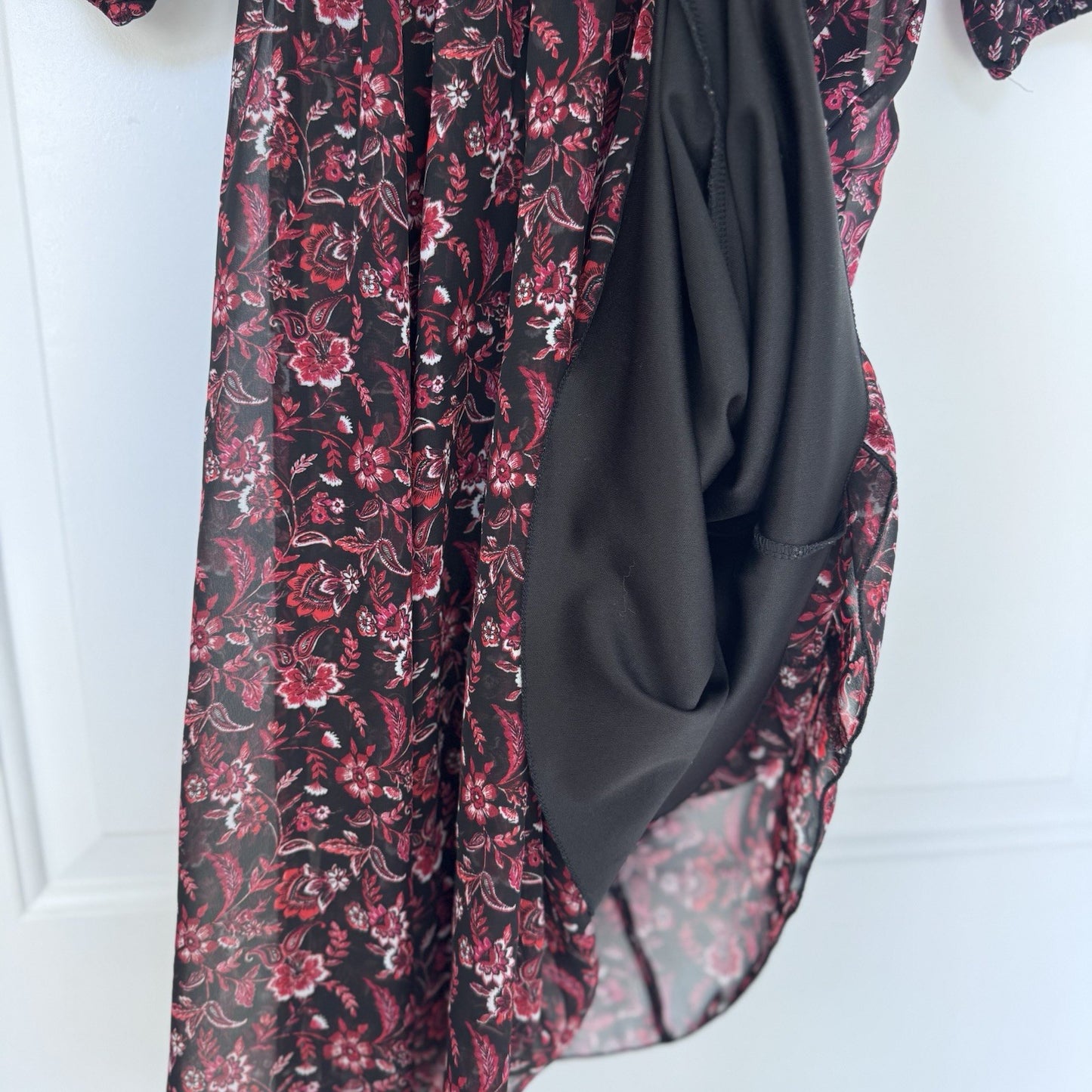 Kate and Lily Dress Size 4 Black Red Floral Midi Sheer Sleeve Smocked Waist