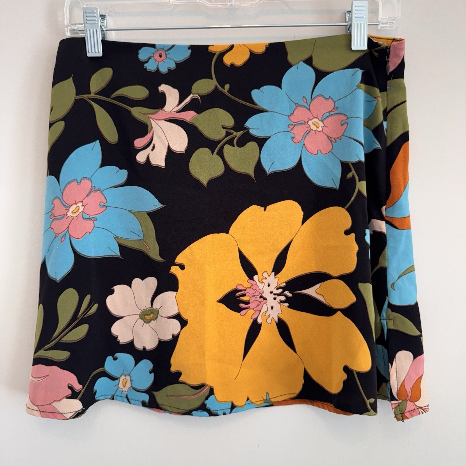 Feeling It Floral Skirt Black Blue Yellow Boho Retro Bold Print Size M Boutique
