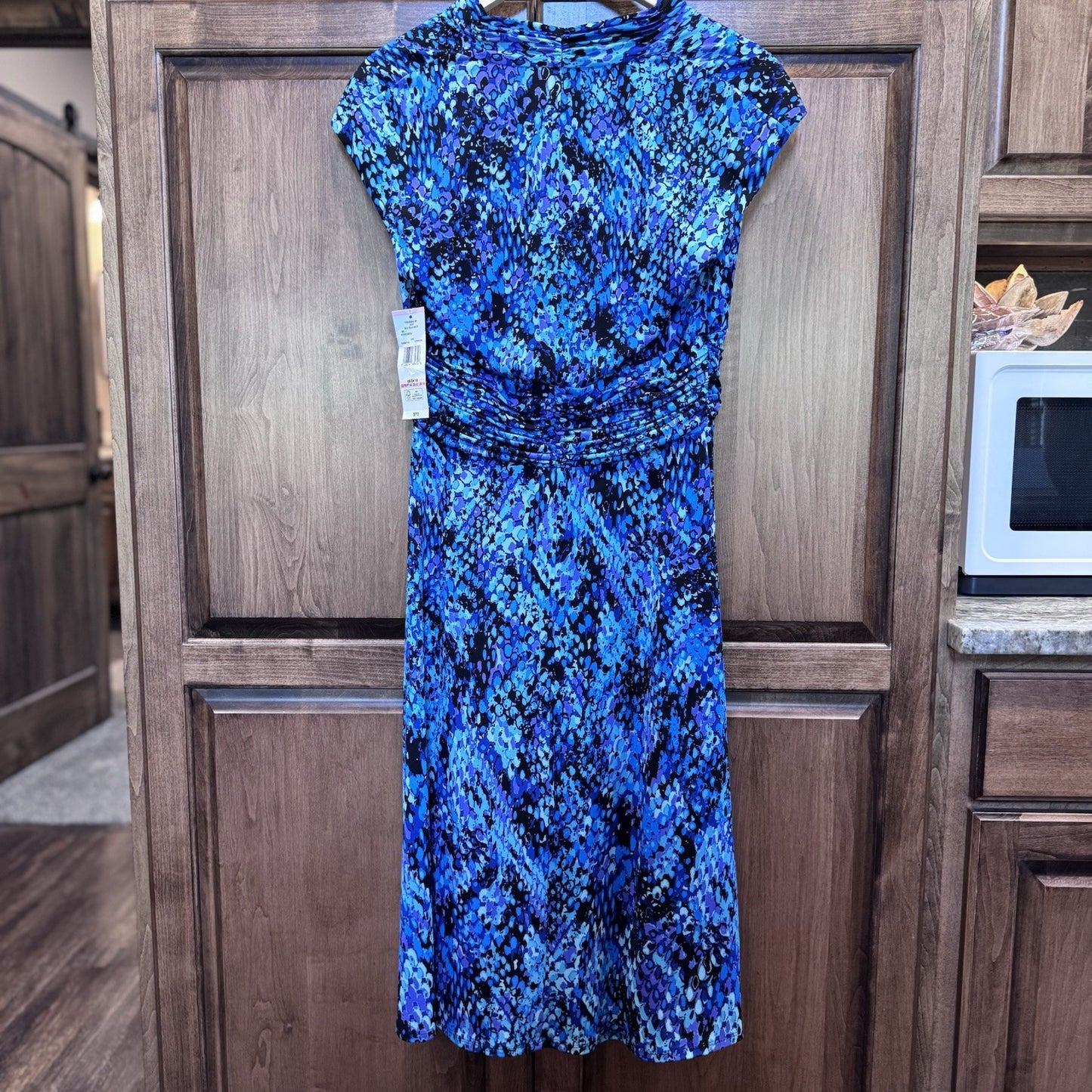 NWT Black Label by Evan-Picone Dress 10 Sea Blue Multi Sleeveless Ruched Waist