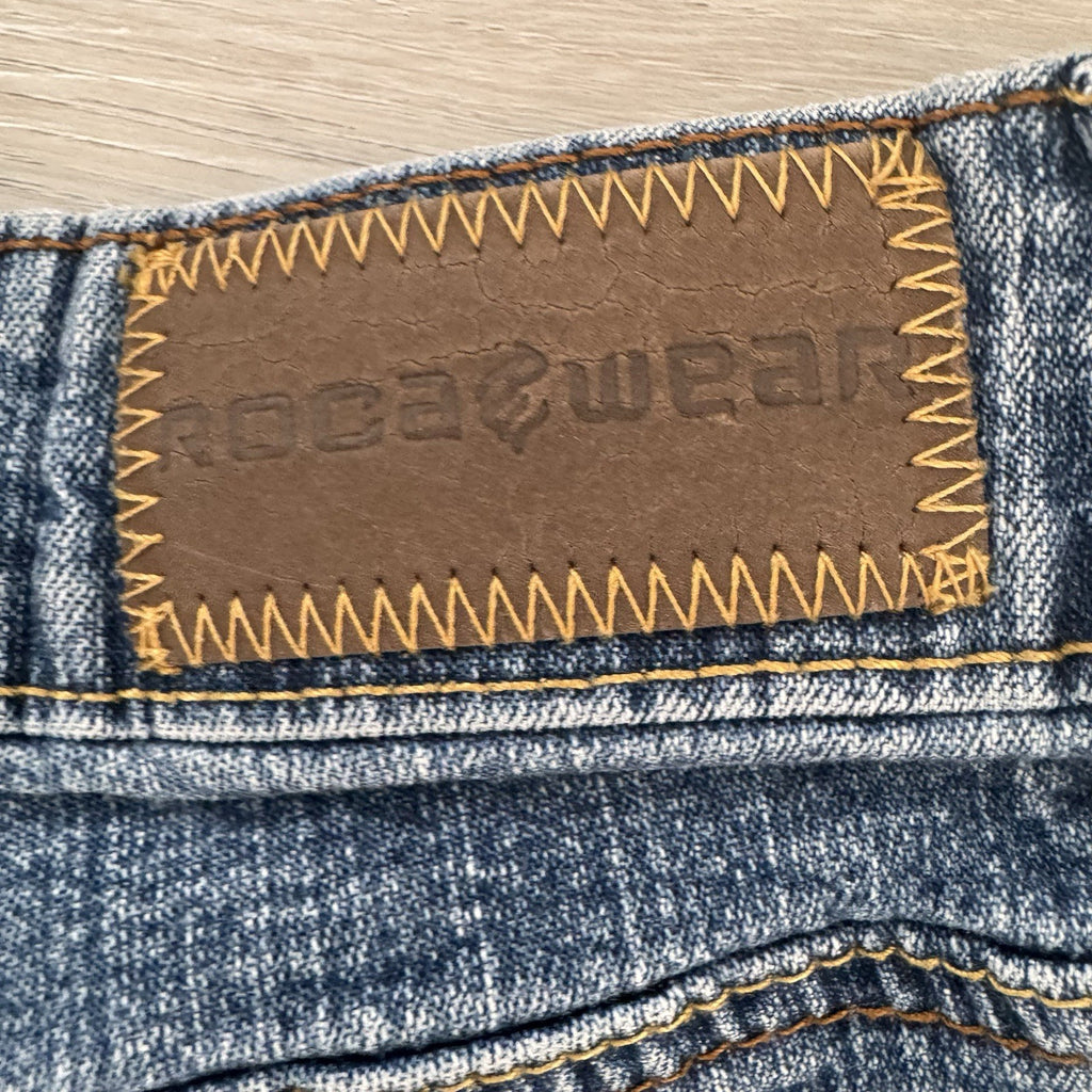 Rocawear Y2K Denim Shorts Sz 5 Low Rise Embroidered Logo Women’s Baddie