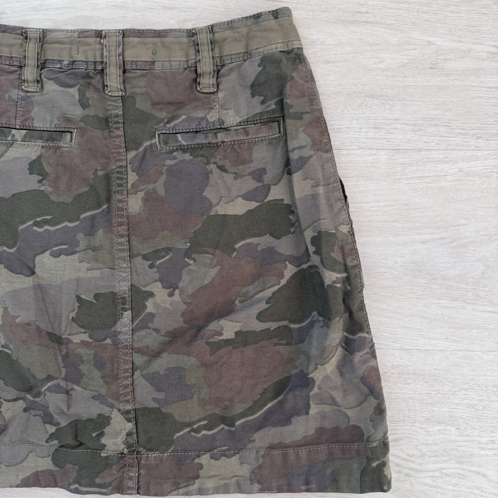 Anthro RYO LUCILLE Camo Button Front Mini Skirt Size 2