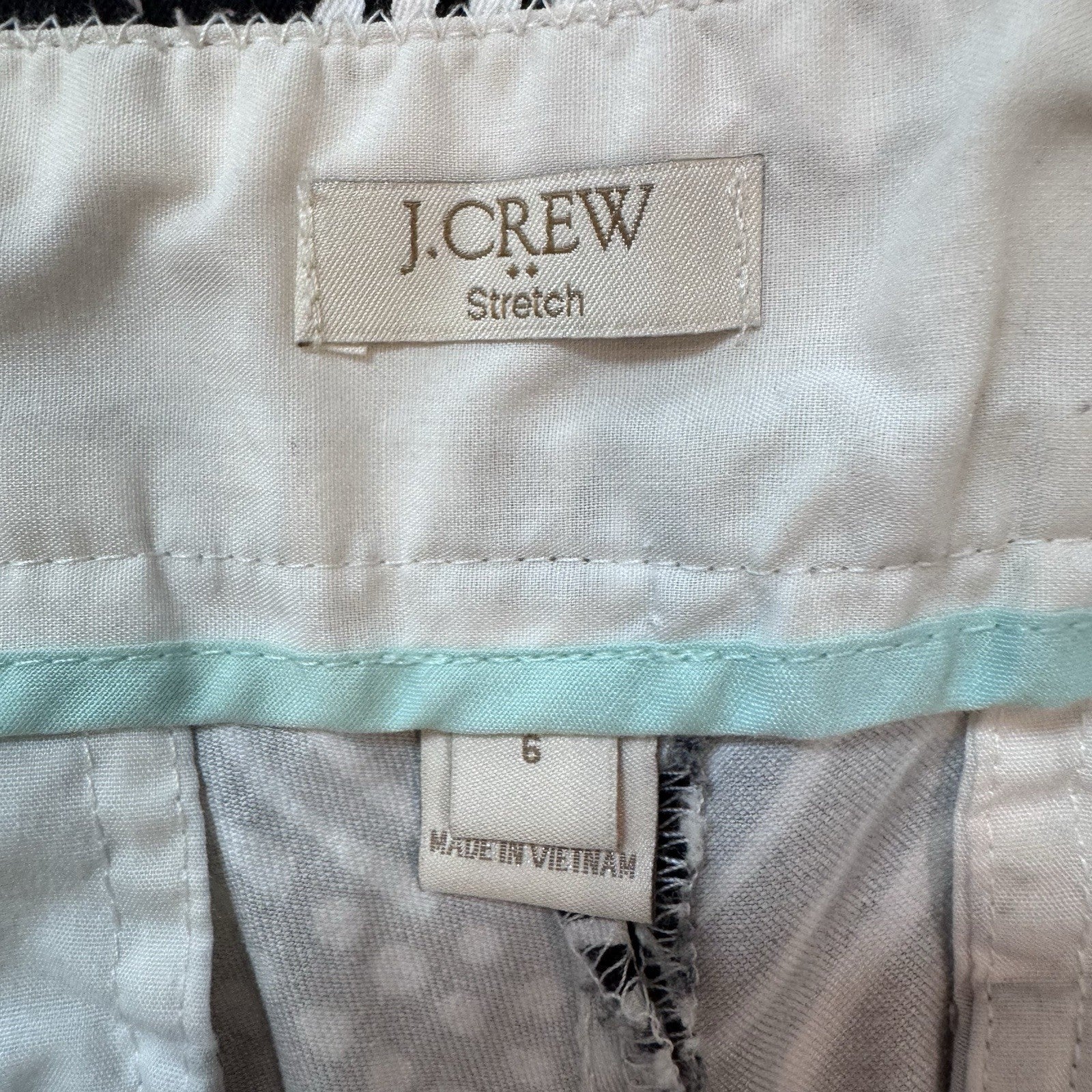 J.Crew Stretch Black White Geometric Print Shorts Size 6 Womens Mid Rise