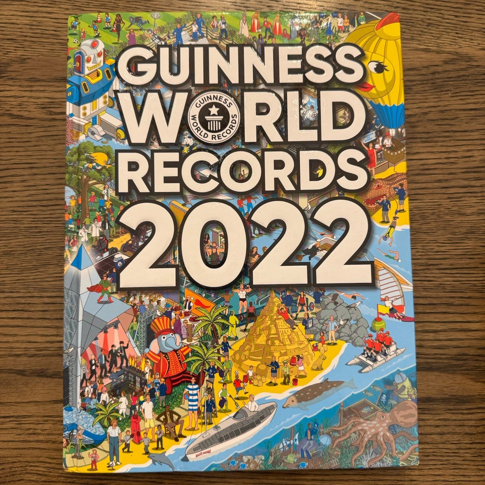Guinness Book of World Records 2022 HARDCOVER