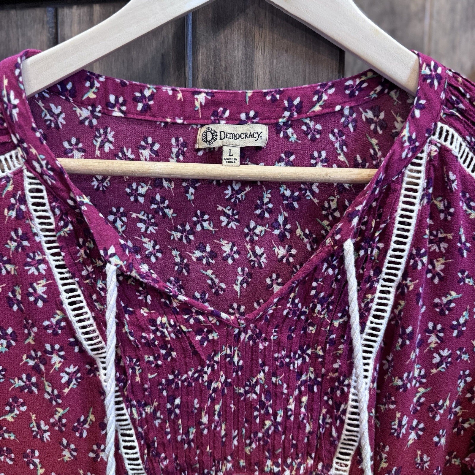 Democracy Women’s L Boho Floral Peasant Blouse Tassel Tie Burgundy Rayon