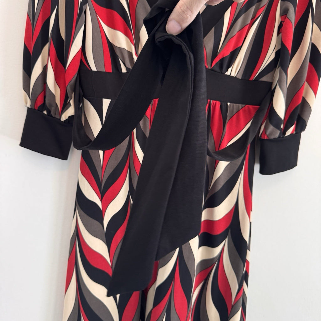 Trixxi Womens S Retro Abstract Geometric Print V-Neck Tie Back Dress Made in USA