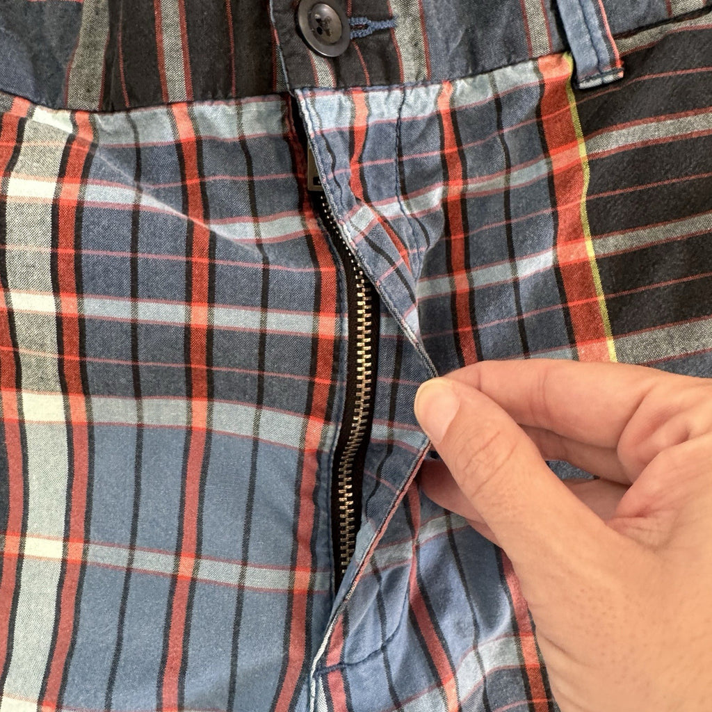 Old Navy Surplus Plaid Shorts Mens 36 Blue Red Cotton Flat Front