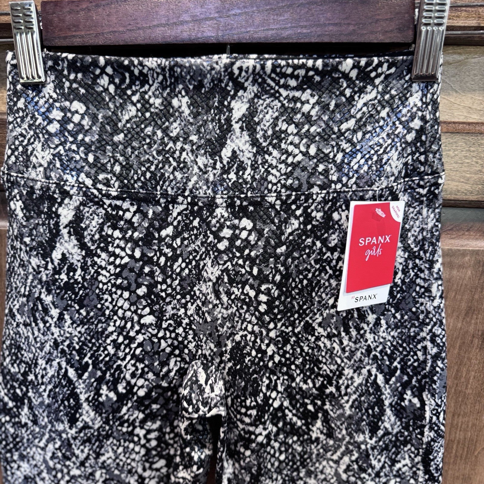 Spanx Faux Leather Snake Shine Leggings Grey Snake Size M (8-10) High Rise