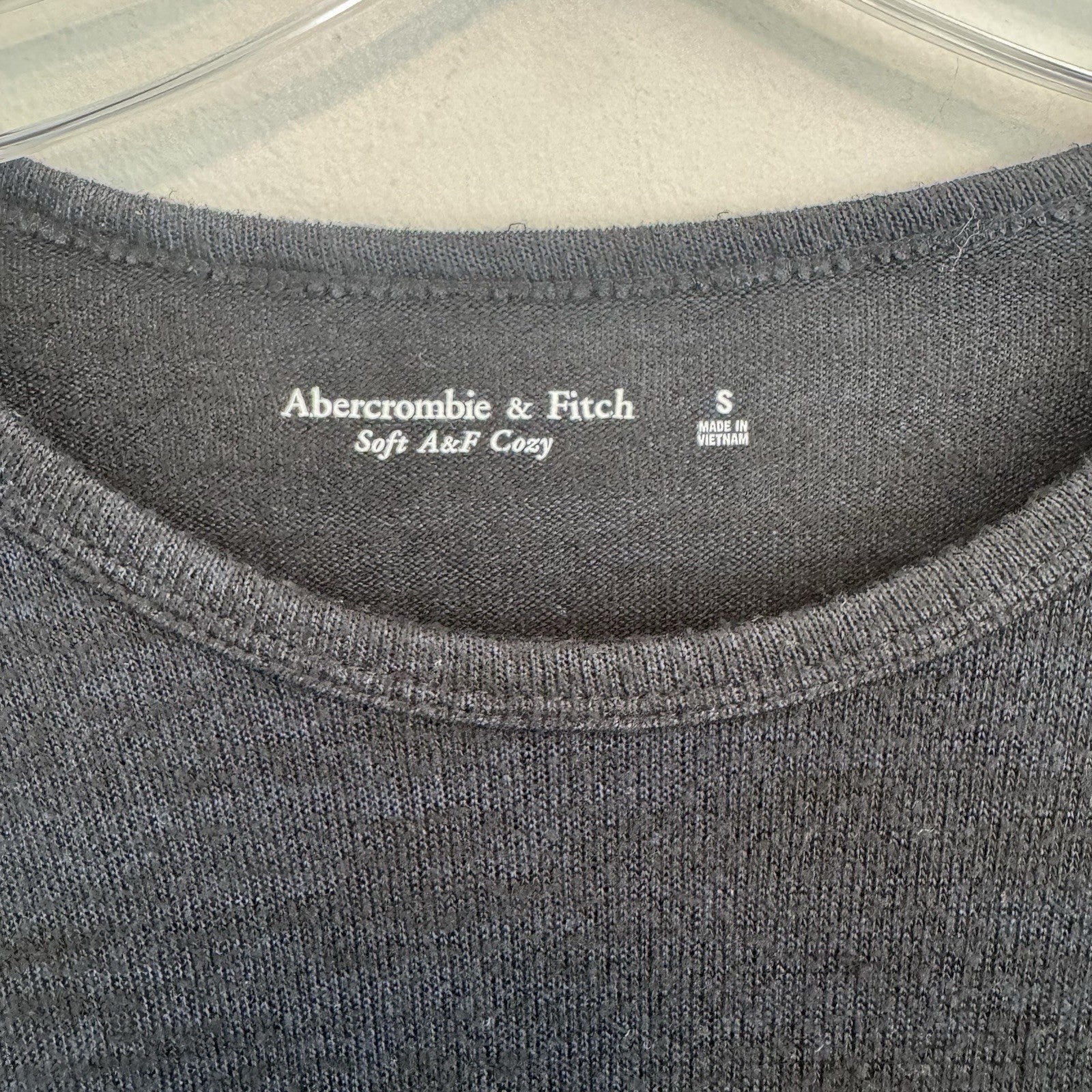 Abercrombie & Fitch Soft A&F Cozy Black Blue Long Sleeve Top Size Small