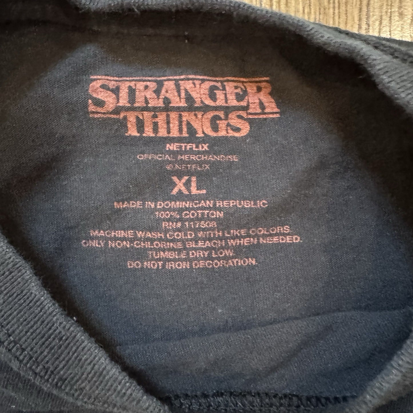 Stranger Things Netflix Graphic T-Shirt Men’s XL Black 100% Cotton Tee