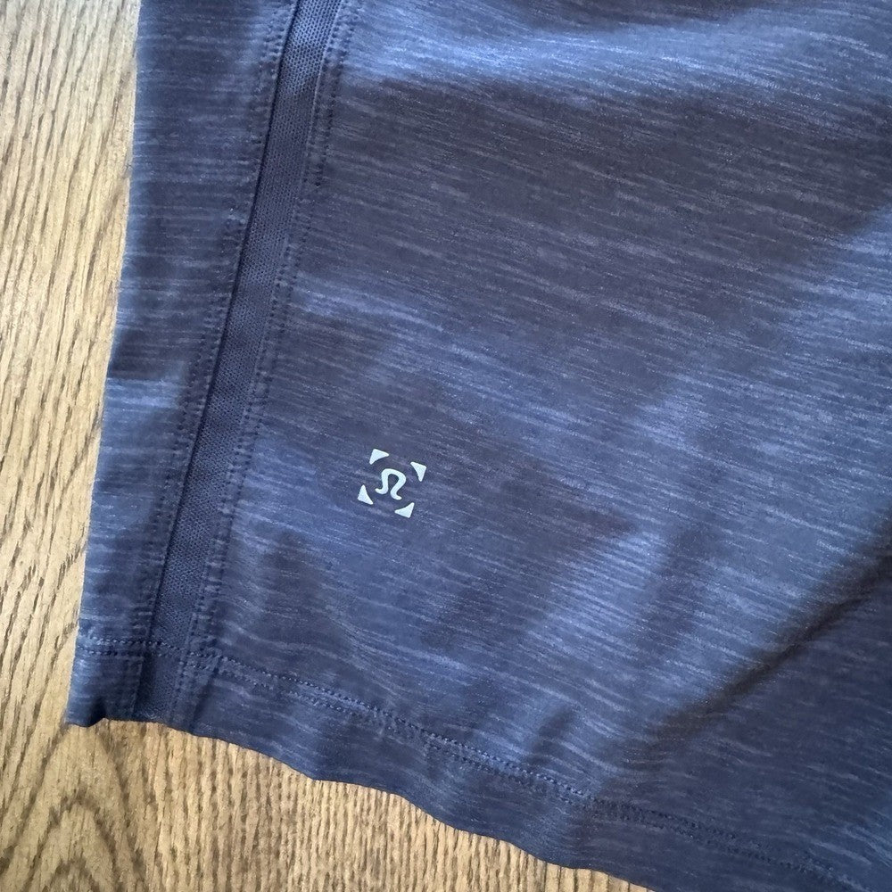 Lululemon Men's Pace Breaker Shorts Navy Blue Lined Gym Size M 17" Waist