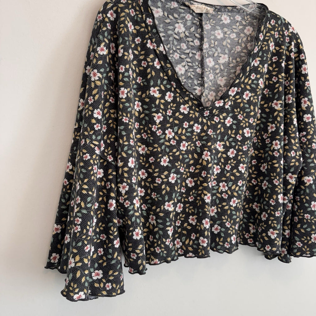 Altar’d State Floral Bell Sleeve Top Small Boho Waffle Knit Women’s