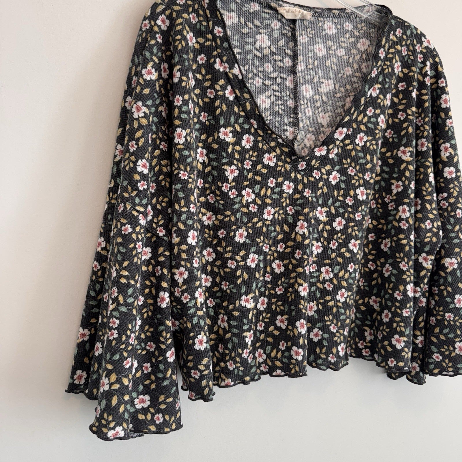 Altar’d State Floral Bell Sleeve Top Small Boho Waffle Knit Women’s