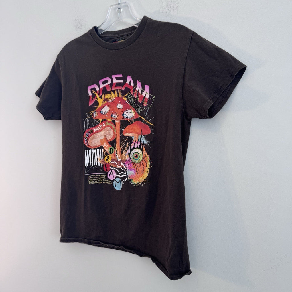 Teen Hearts Dream Within A Dream Graphic T Shirt Black Women’s Small Cotton