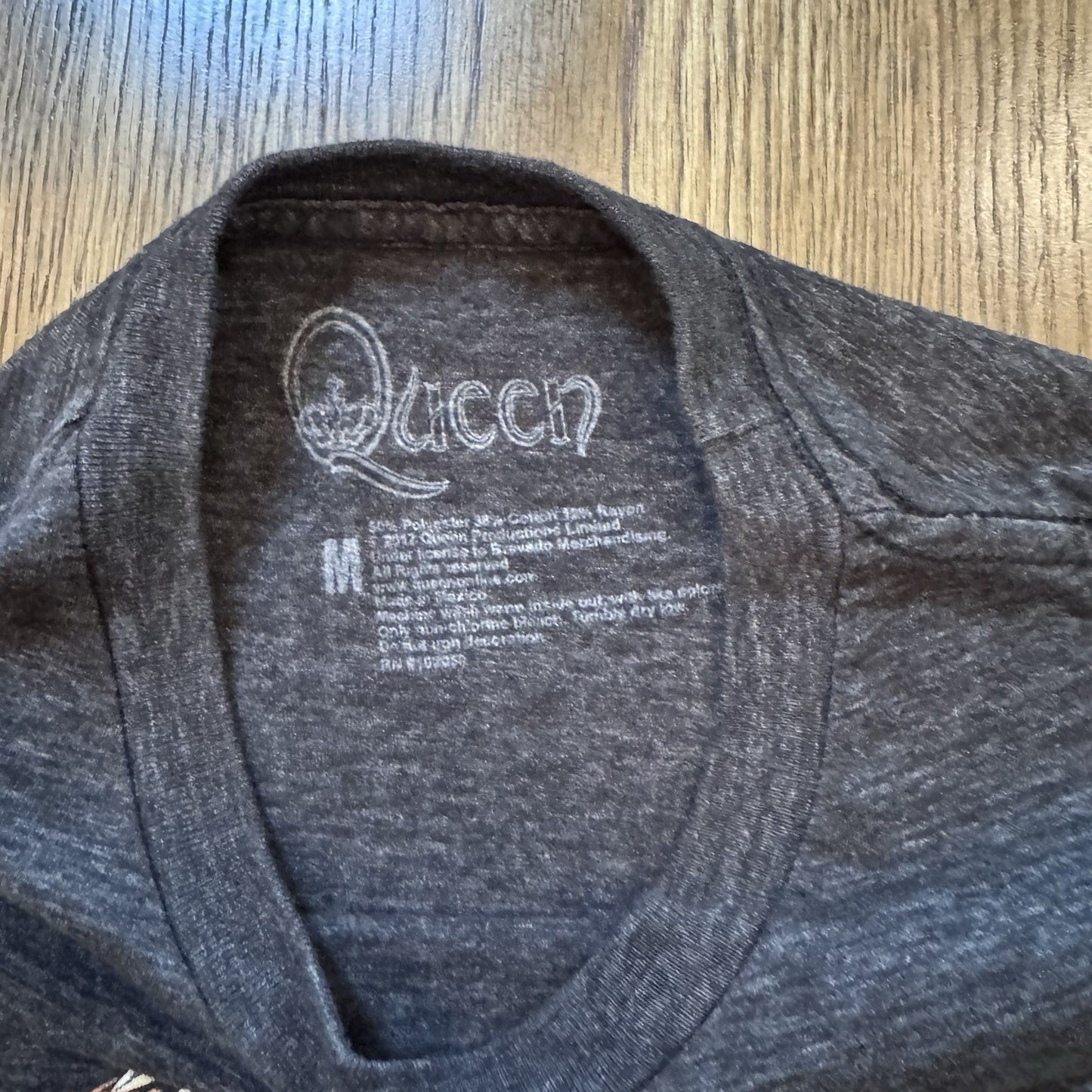 Queen Rock Band Black Crest Eagle Short Sleeve T-shirt Medium