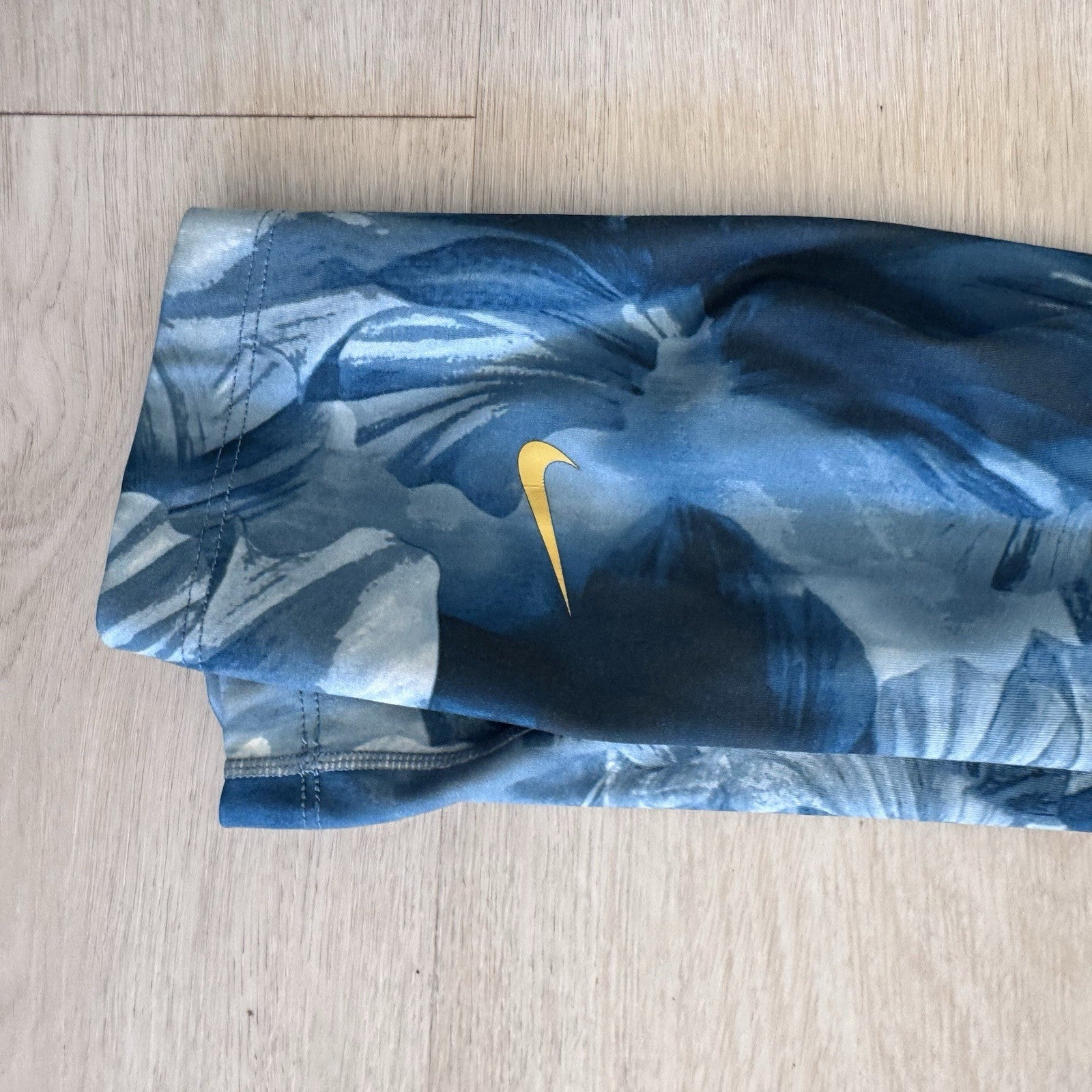 Nike Dri Fit Womens Blue Floral Print Leggings Athletic Pants Size Small