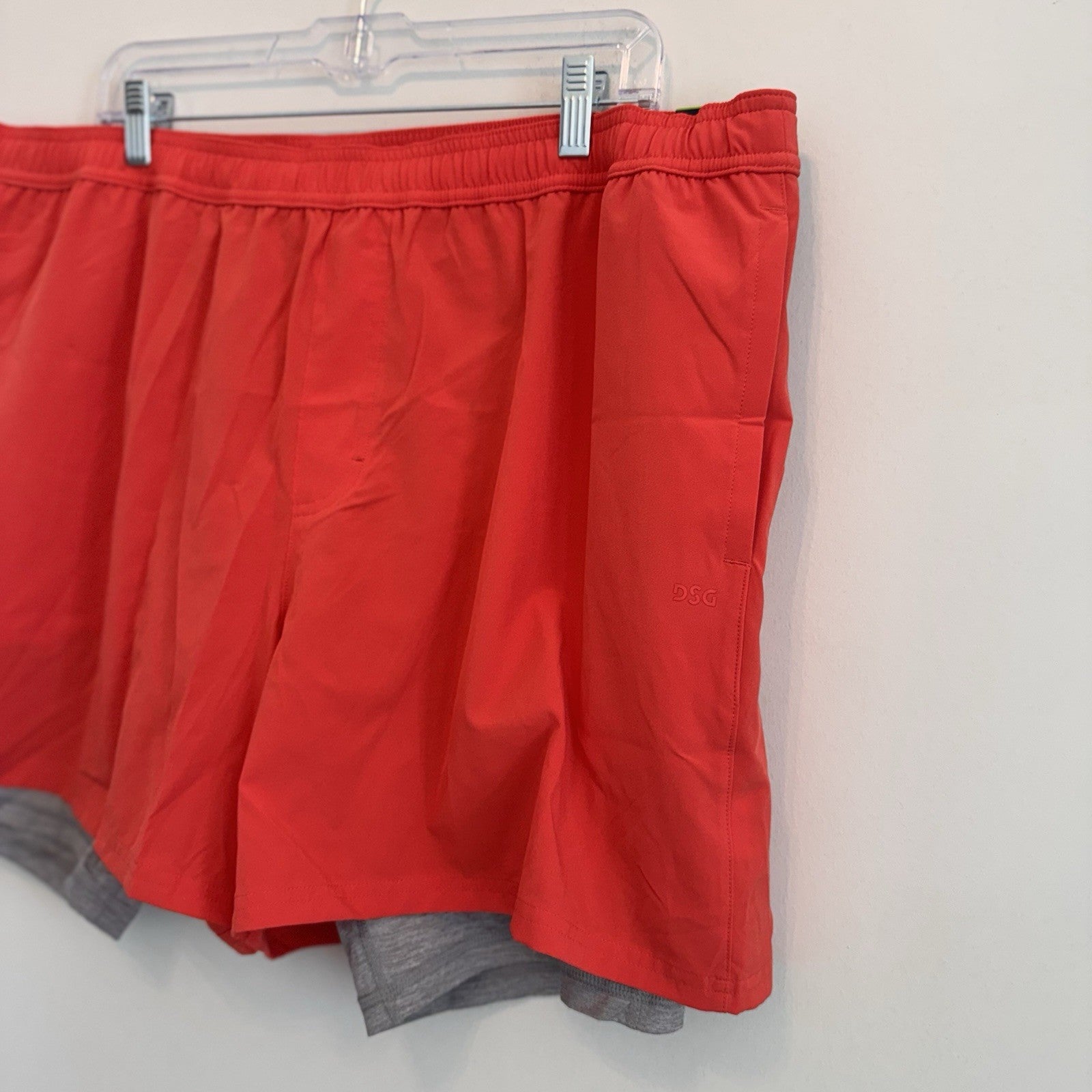 DSG Men's 2-in-1 Agility Short XXL Red Sun 5" Inseam Compression Liner NWT