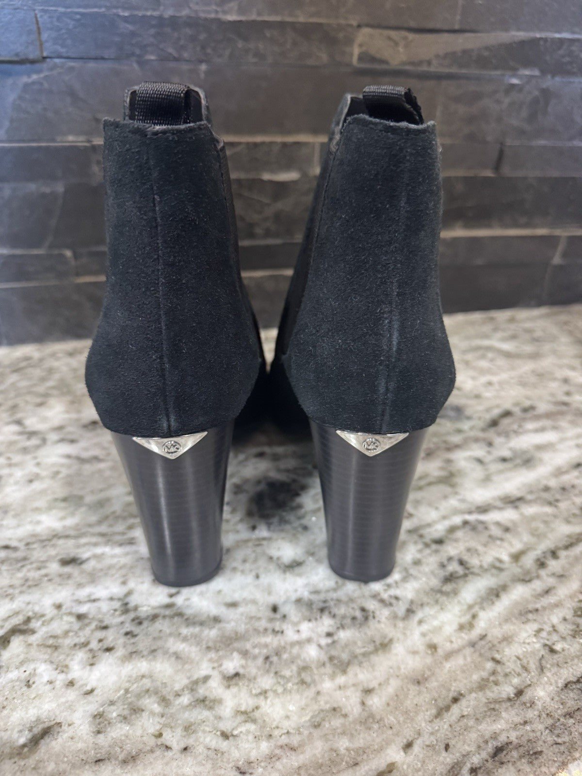 Michael Kors Lottie womens 9 Black suede block heel ankle boot Great Condition!