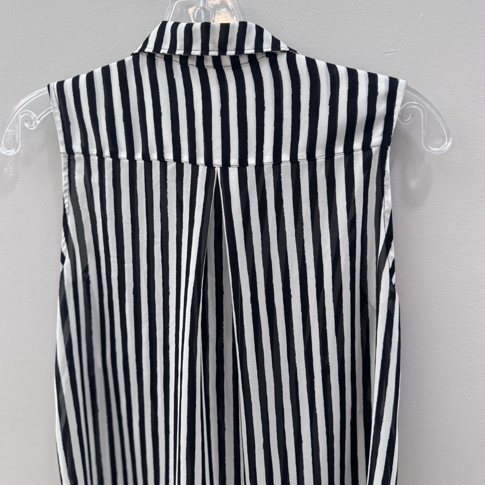 H&M Black White Vertical Stripe Sleeveless Button Down Blouse Top Sz 2