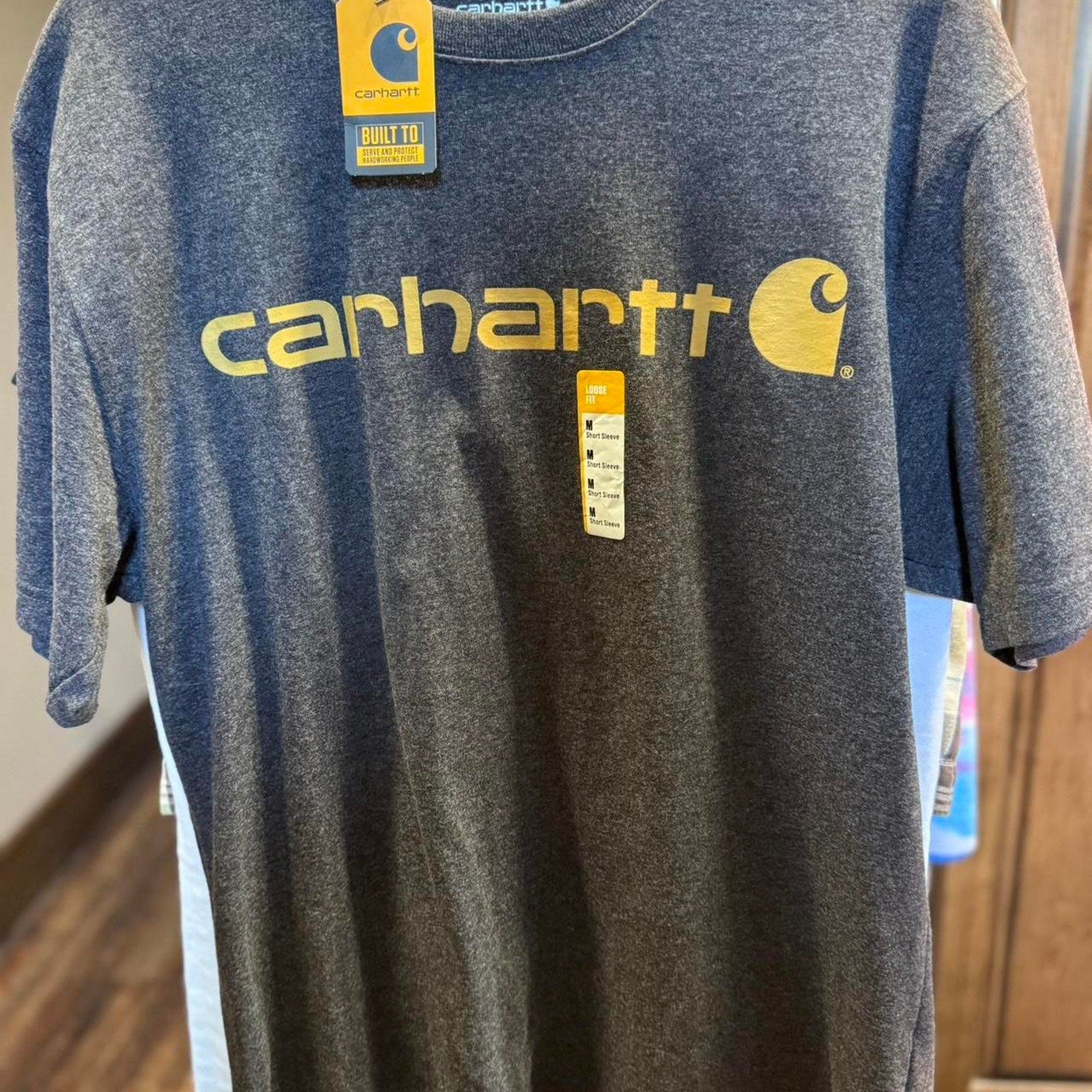Nwt size medium loose fit- Carhartt Mens T shirt- Vintage Retro NEW