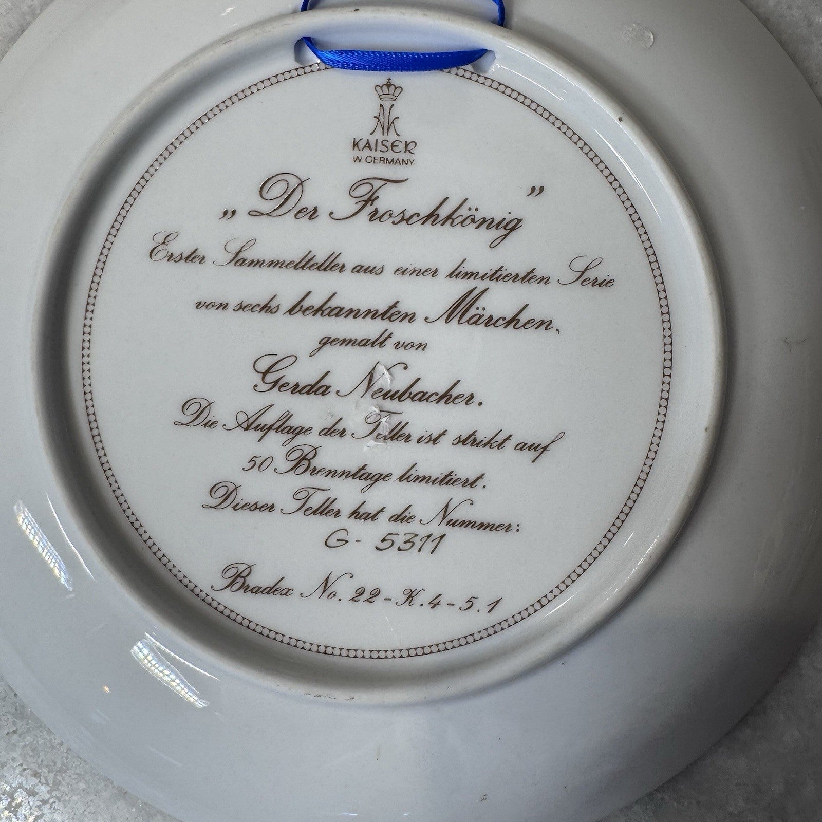 Vontage 1981 The Frog King Gerda Neubacher Kaiser Porcelain 7 1/2" Plate