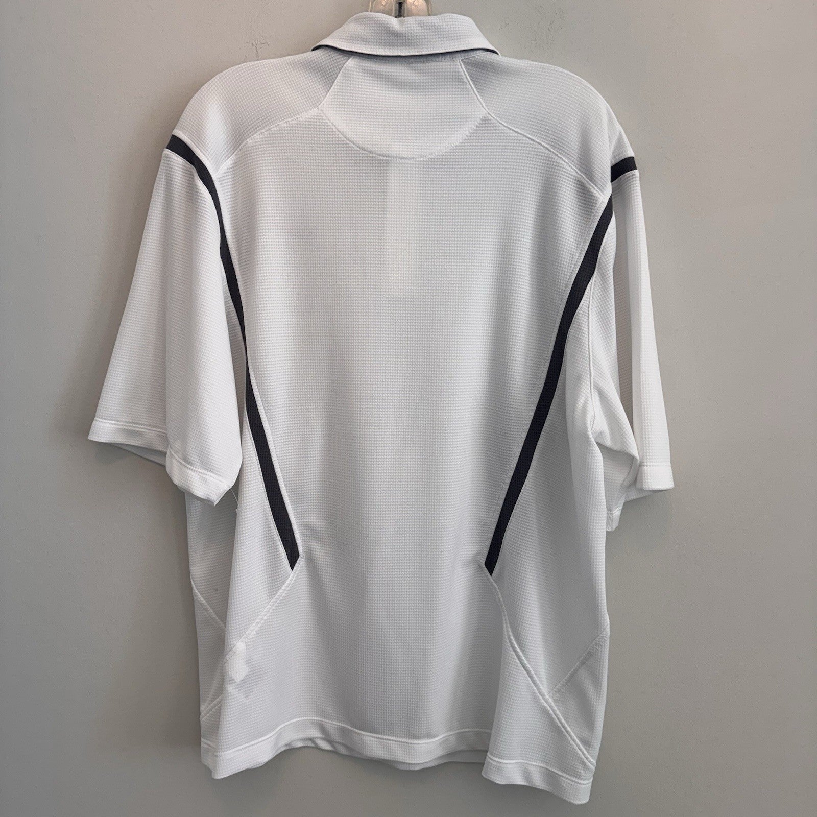 Nike Men's Medium White Performance Golf Polo Shirt Waffle Knit Swoosh