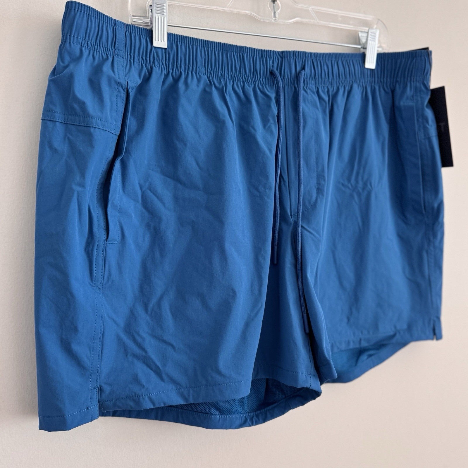VRST Men's XL 5" Everyday Short Blue Tide NWT Relaxed Fit Athletic Training Gym