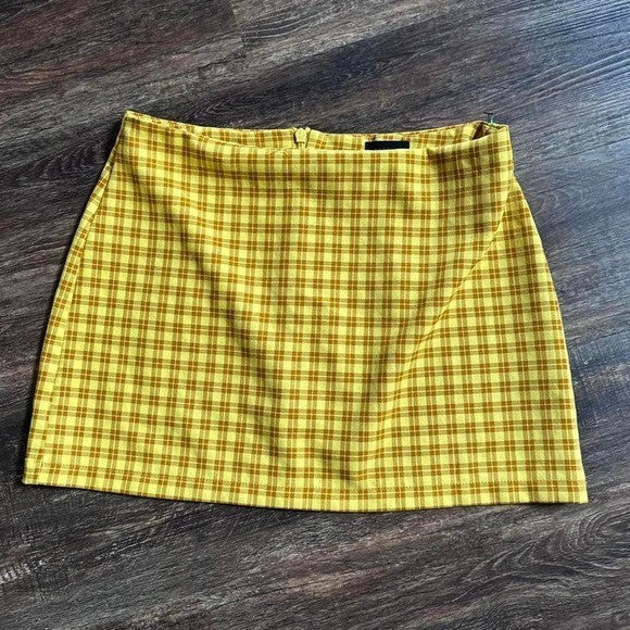 Urban Outfitters Gretchen Plaid Pelmet Mini Skirt in Yellow Size Large