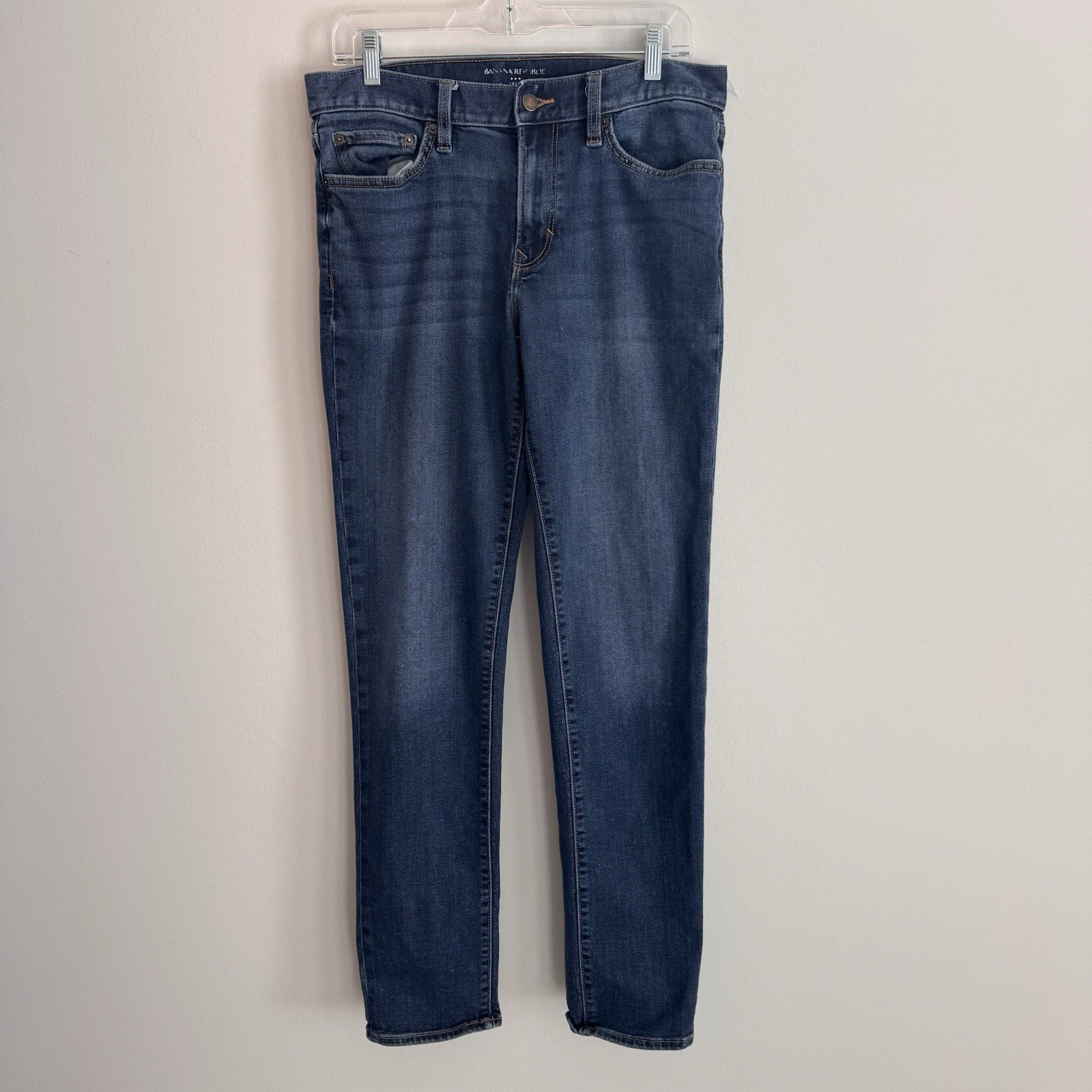 Banana Republic Slim Straight Jeans Mens 32x34 Medium Wash Travel denim