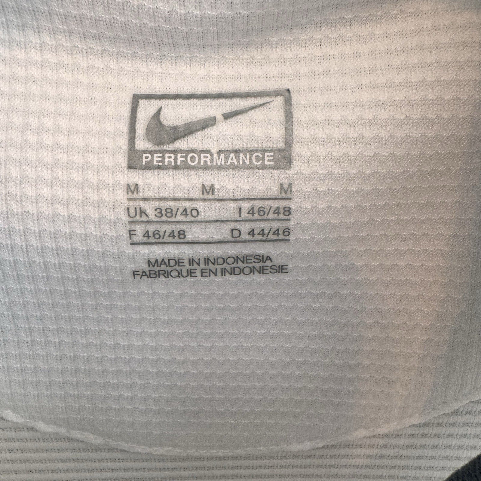 Nike Men's Medium White Performance Golf Polo Shirt Waffle Knit Swoosh