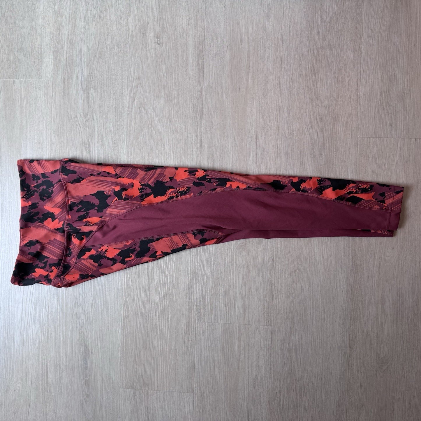Adidas Women’s S Burgundy Red Abstract Print High Rise Leggings Small