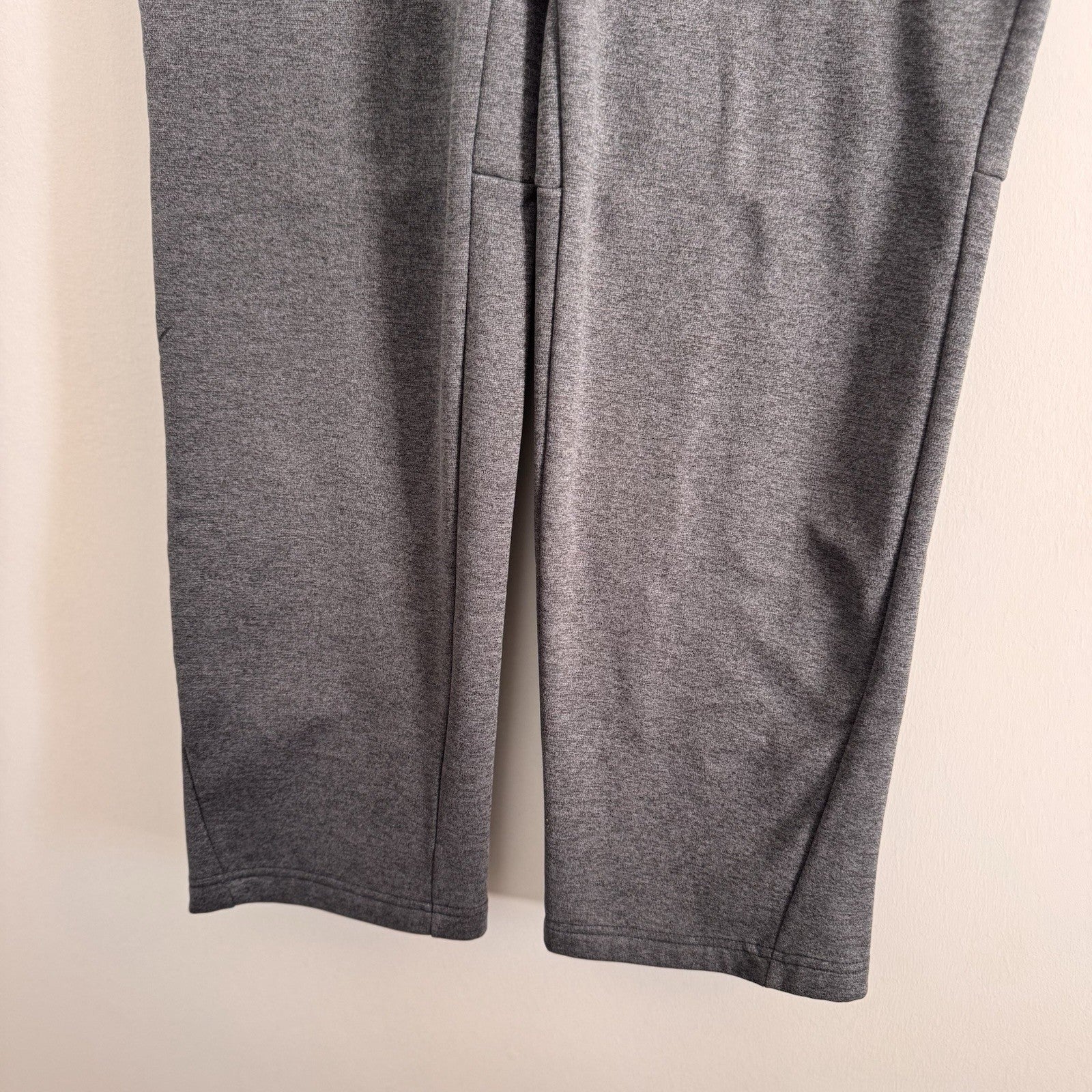 Nike Dri-Fit Men's Large Charcoal Grey Fleece Training Sweatpants