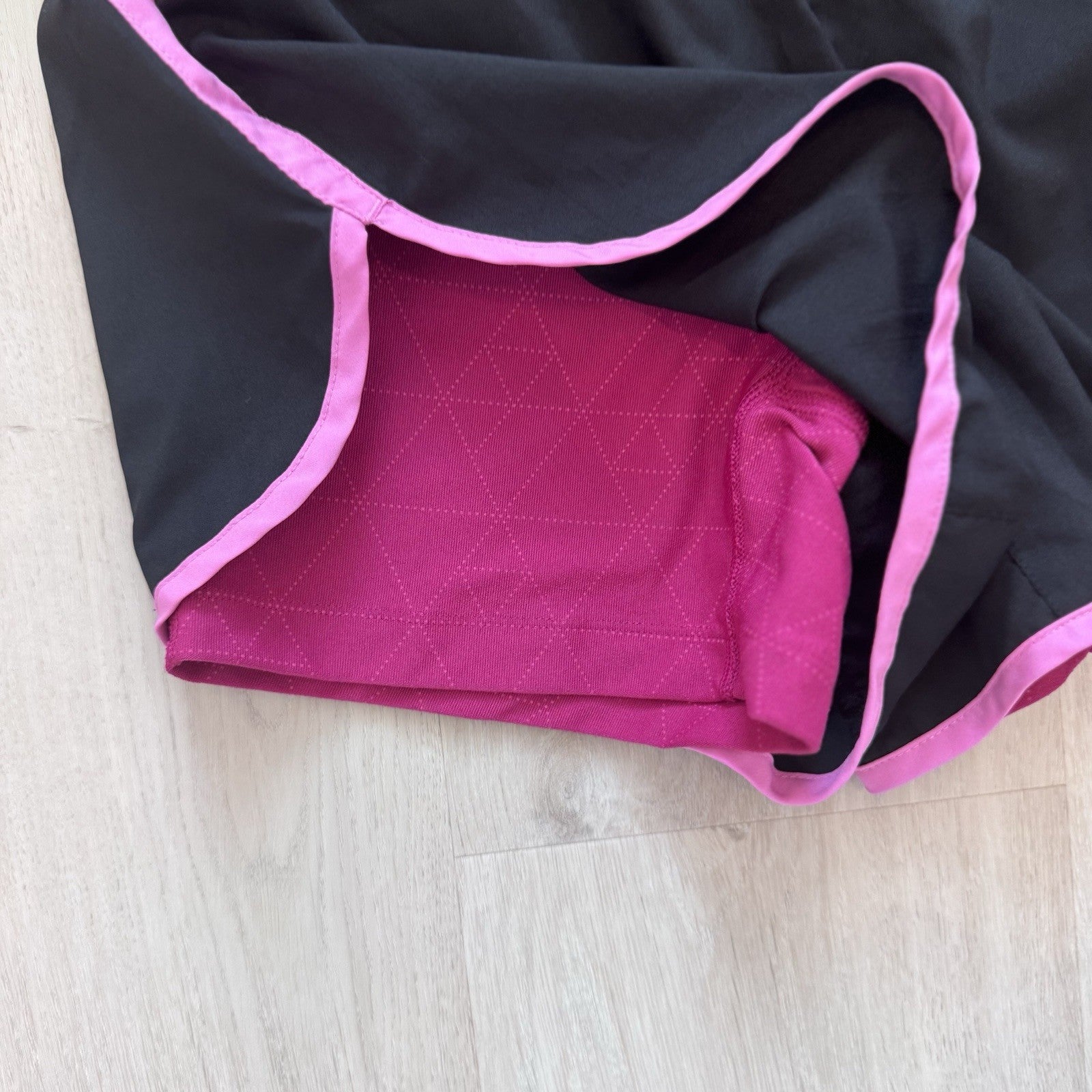 Nike Dri-Fit Womens Running Shorts Small Black Pink Athletic Activewear