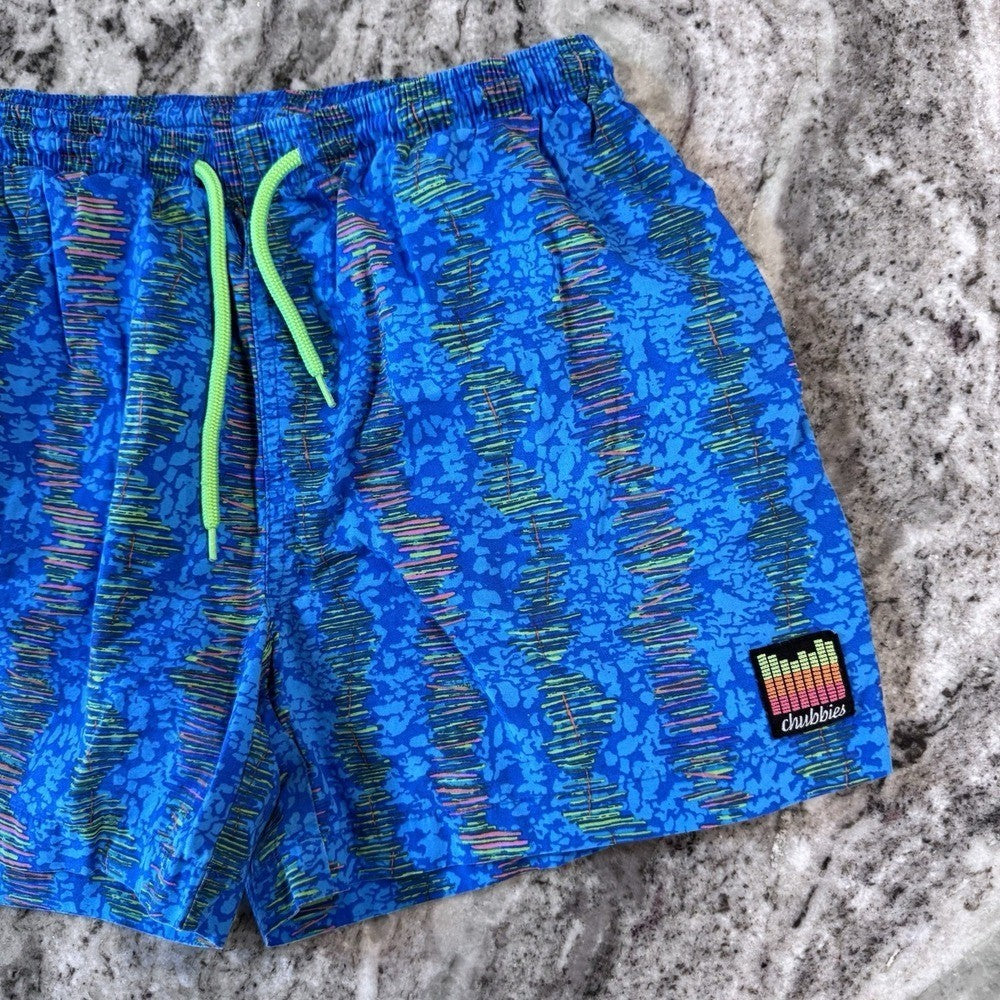 Chubbies Men's Swim Trunks Medium Blue Neon Equalizer Print Quick Dry Shorts Ret