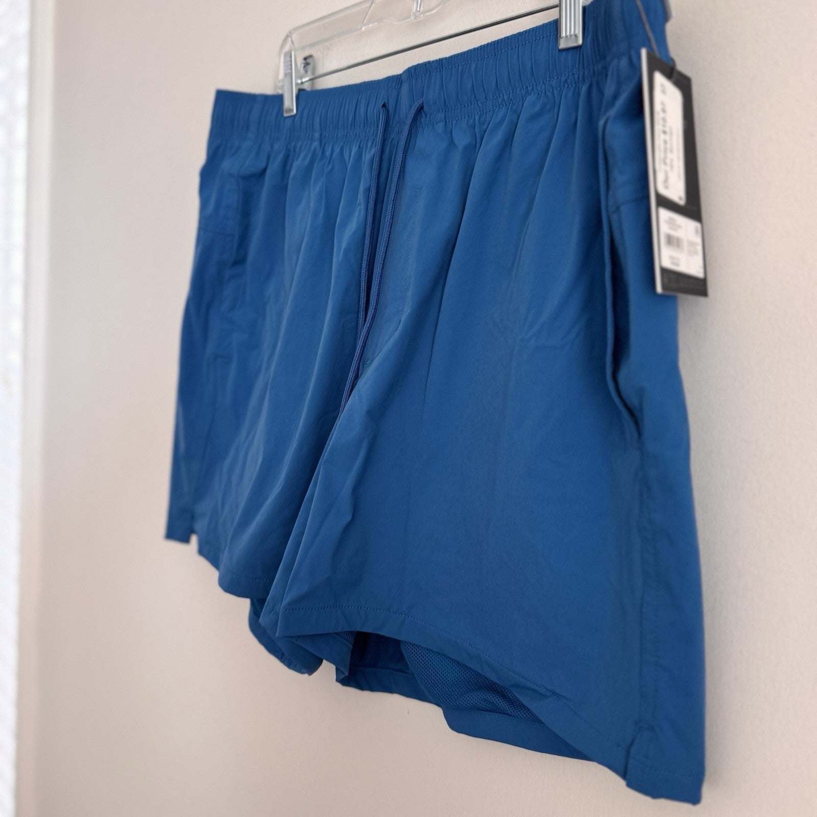 VRST Men's XL 5" Everyday Short Blue Tide NWT Relaxed Fit Athletic Training Gym
