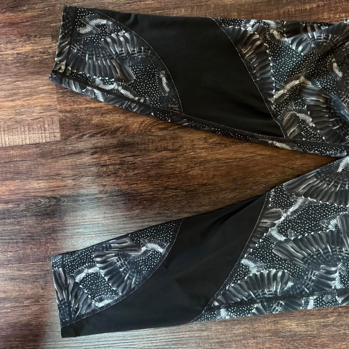 Women's Nike Pro Feather Printed Crop Tight leggings Size large