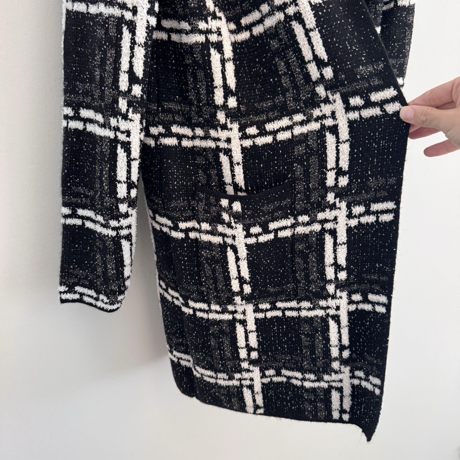 NWT Nine West Women's Large Black White Plaid Cardigan Metallic Knit AS-IS