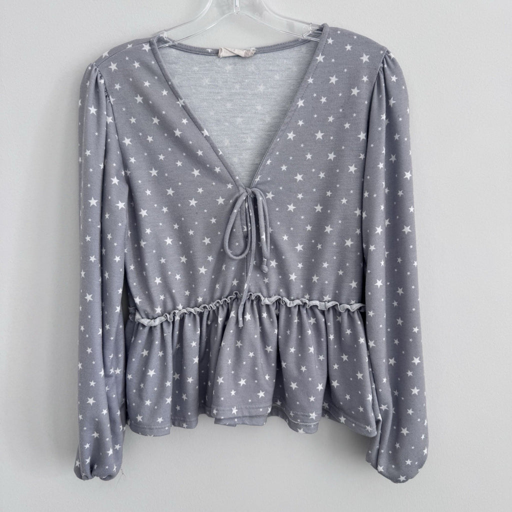 Altar'd State Womens BOHO Star Print Peplum Top Small Gray Tie Neck Puff Sleeve