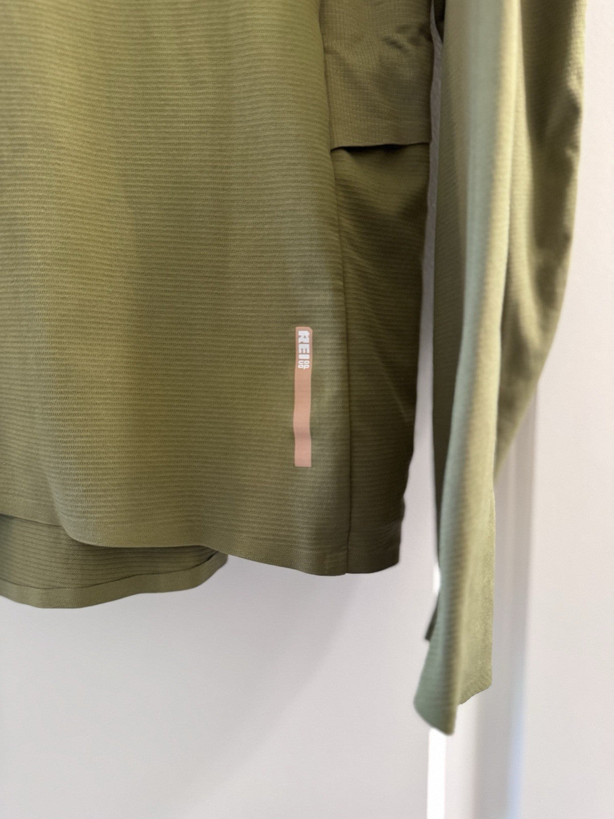 REI Co-op Men’s 1/4 Zip Pullover Olive Green Medium Lightweight Hiking Shirt