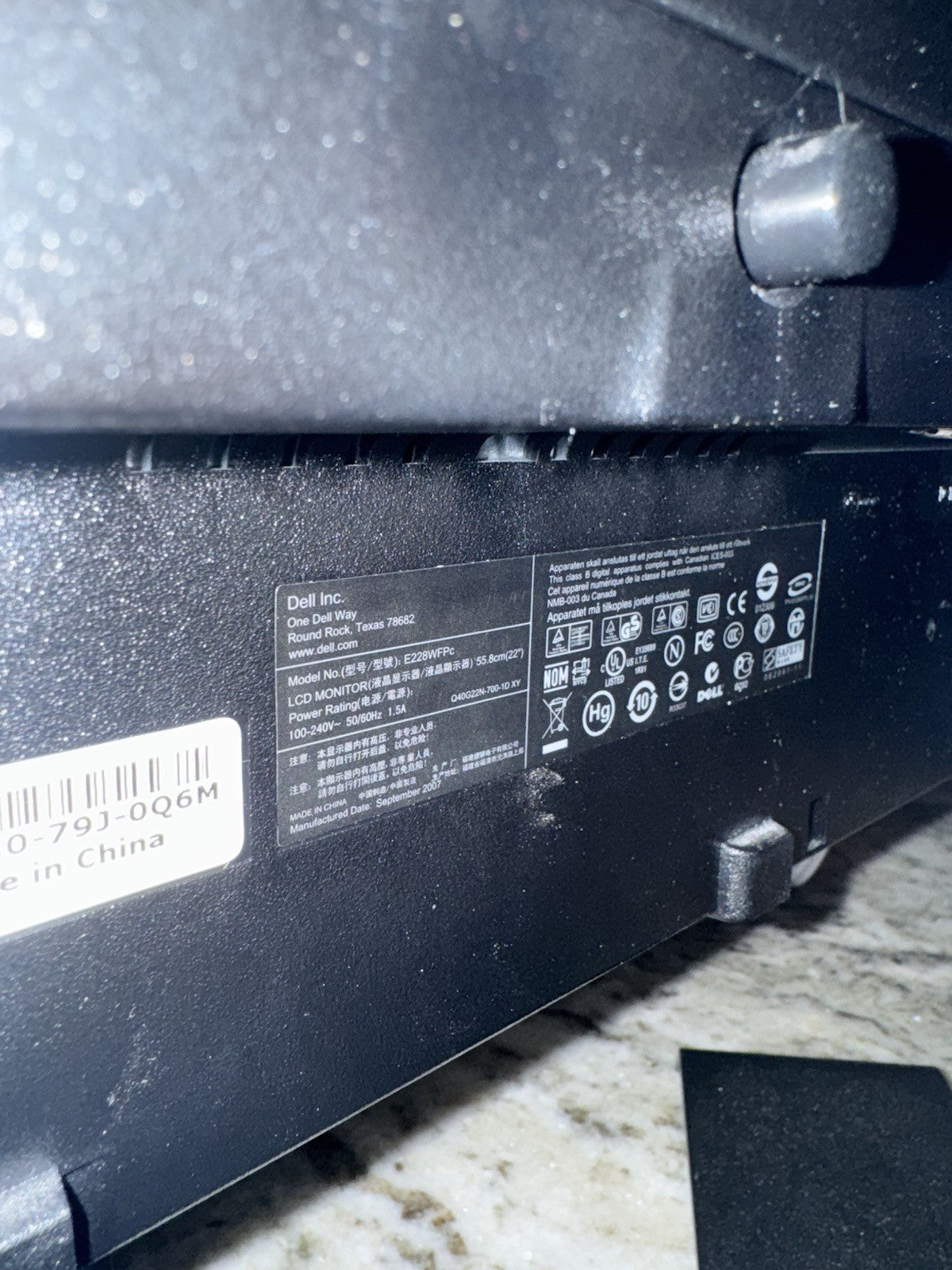 Dell E228WFP 22" Monitor w/Stand, Power Cords Great Condition