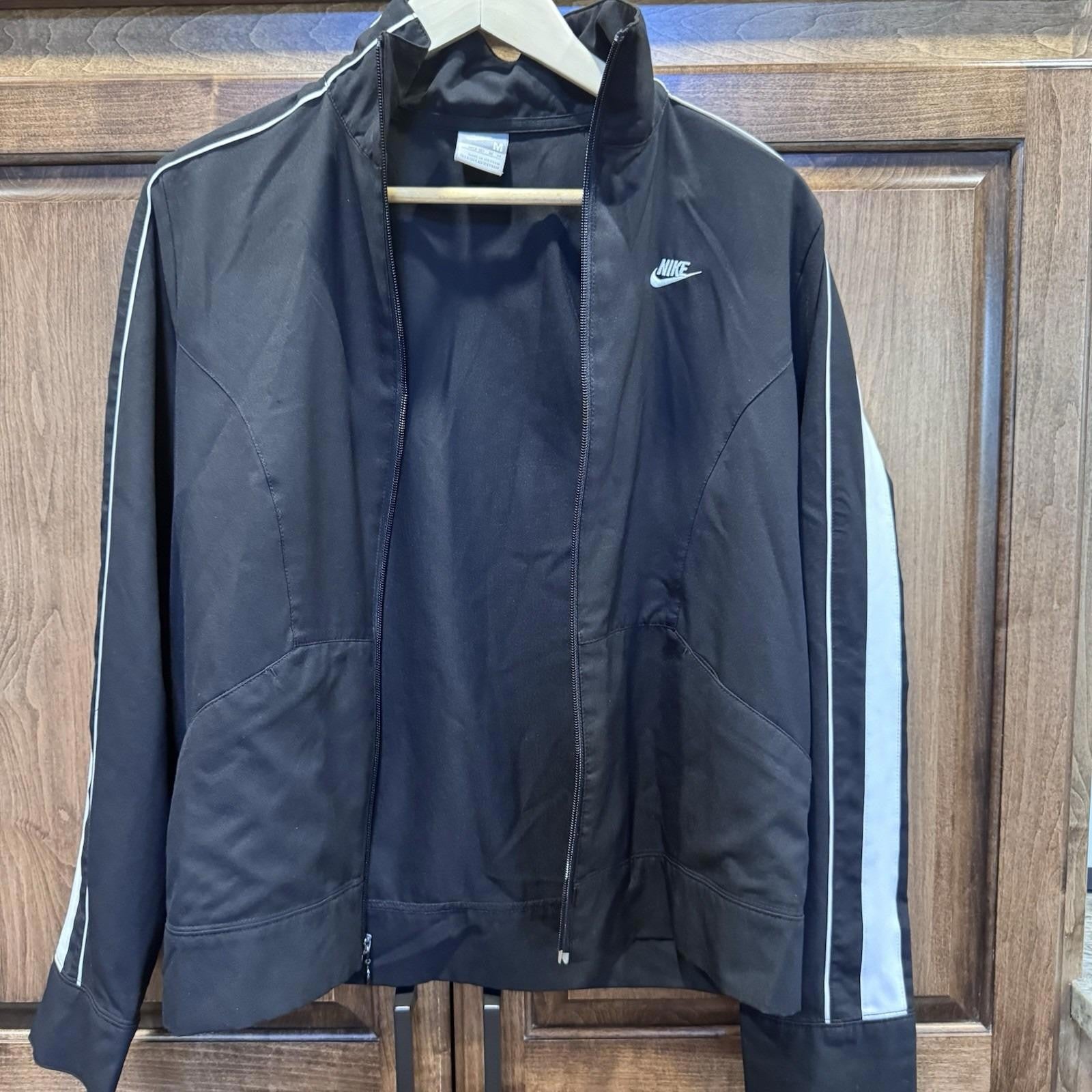 Vintage Nike Black Full Zip Track Jacket Women's Medium M Retro Swoosh VTG Style
