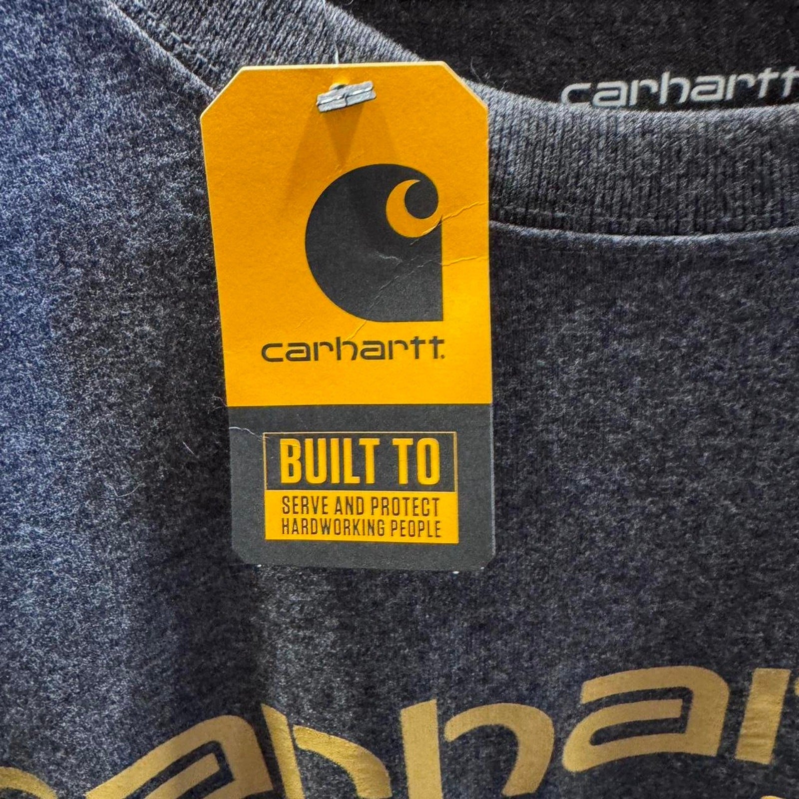 Nwt size medium loose fit- Carhartt Mens T shirt- Vintage Retro NEW