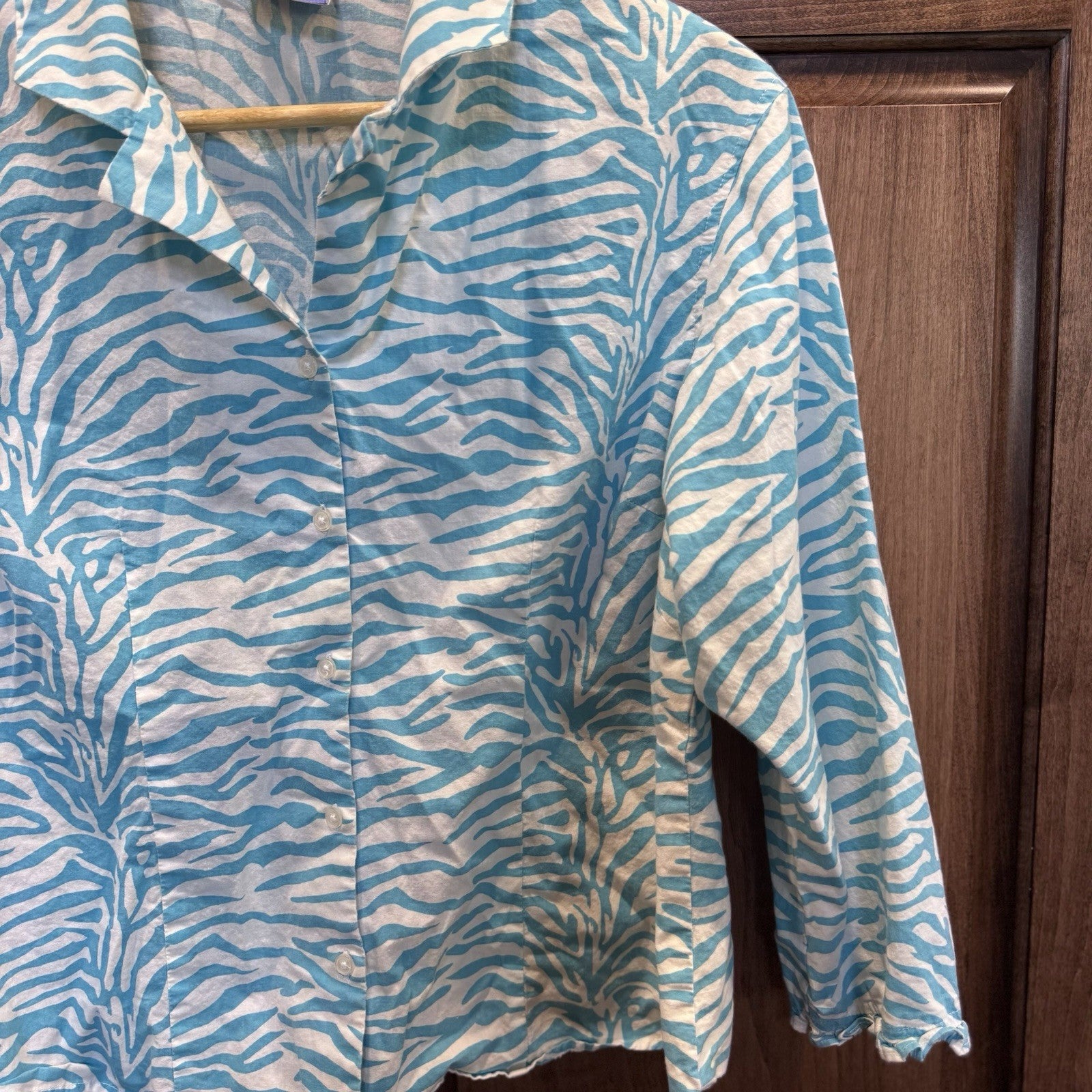 Pine Cone Hill Fine Linens Button Front Shirt Women’s Small Blue Zebra Print