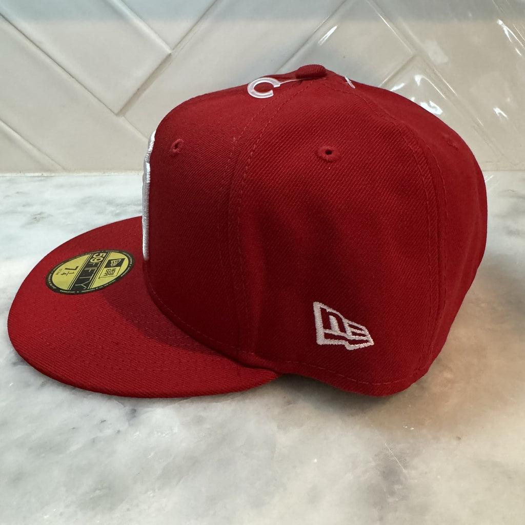 Republica Dominicana New Era 59Fifty Fitted Hat Size 7 1/4 Authentic NWT Red DR