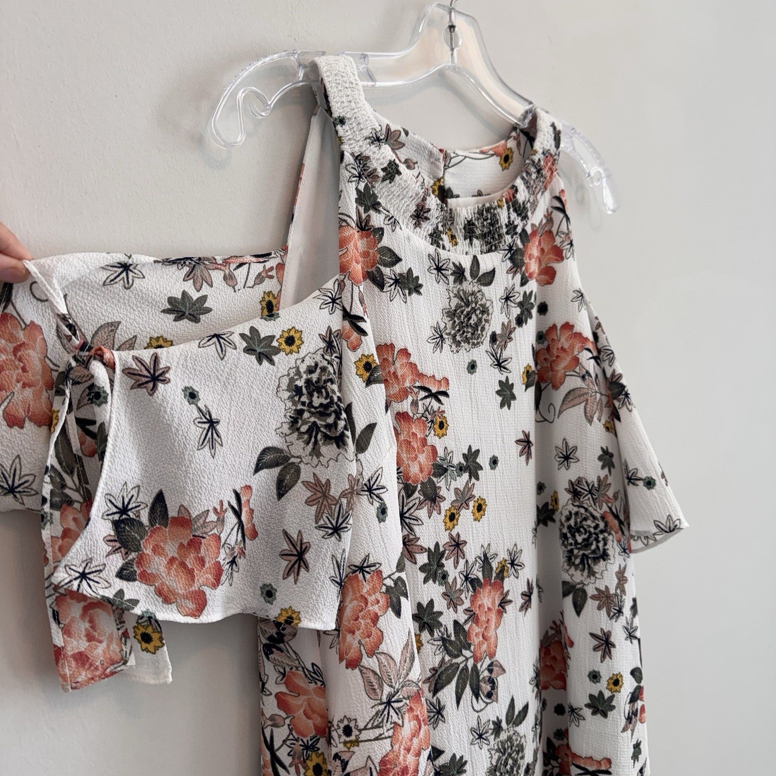 Entro Floral Cold Shoulder Mini Dress Medium White Pink Boho Ruffle Women’s