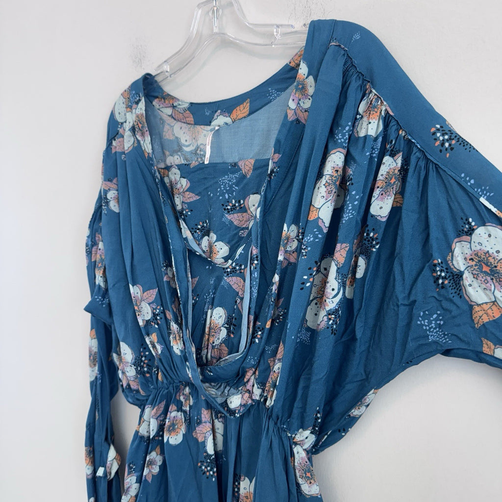 Free People We The Free XS Blue Floral Boho Mini Dress Bell Sleeve Rayon Womens