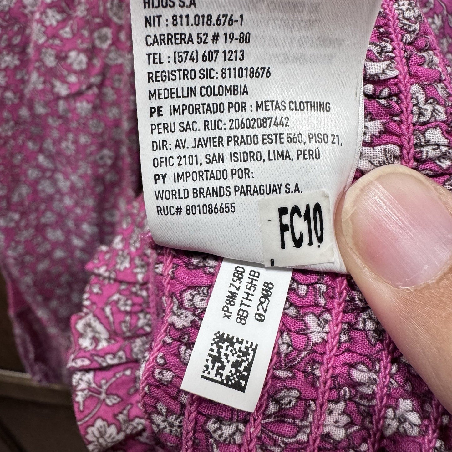 American Eagle Pink Floral Smocked Long Sleeve Crop Top Women’s Size Small NWT